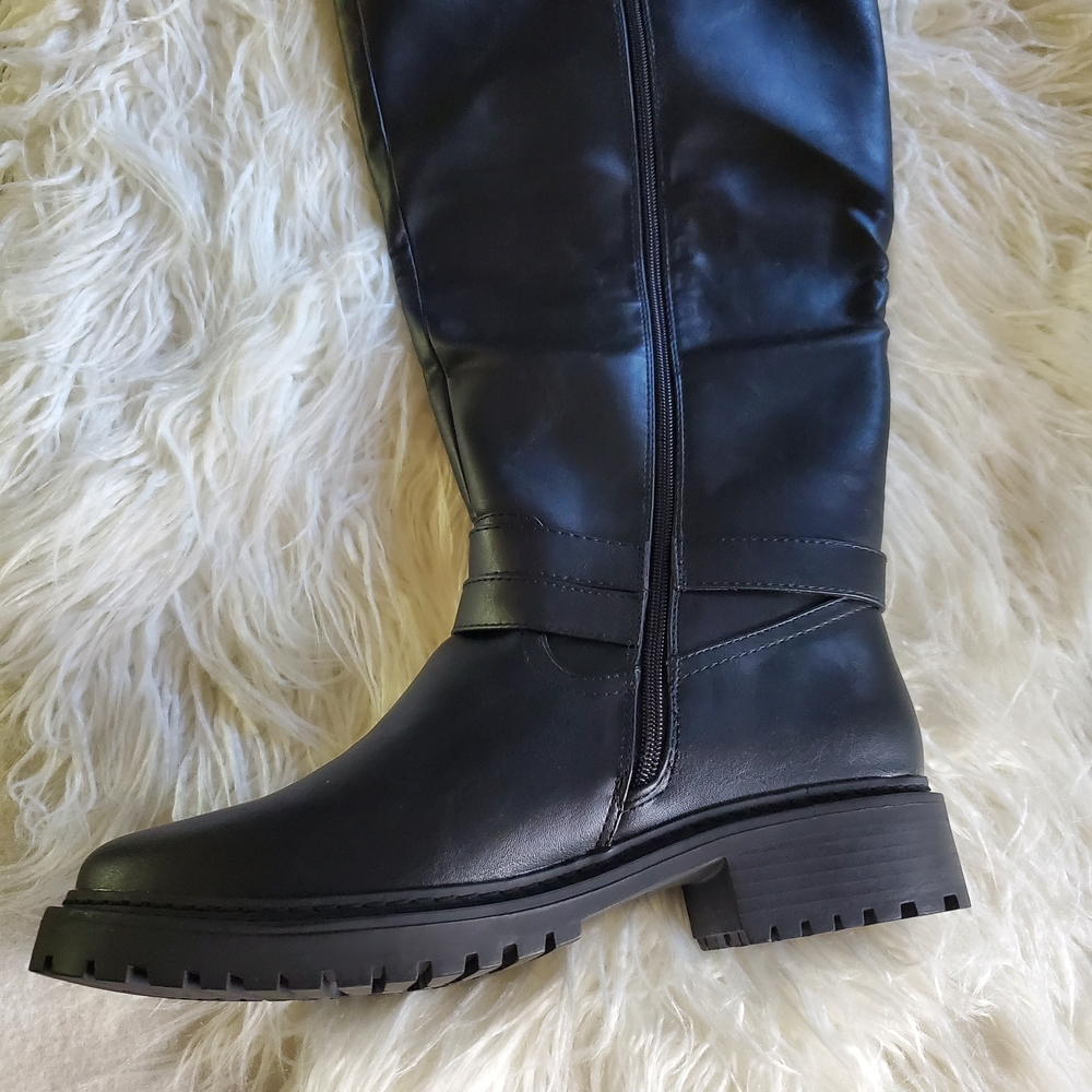 NWOT Women's Boots Size 10 - Picture 3 of 8